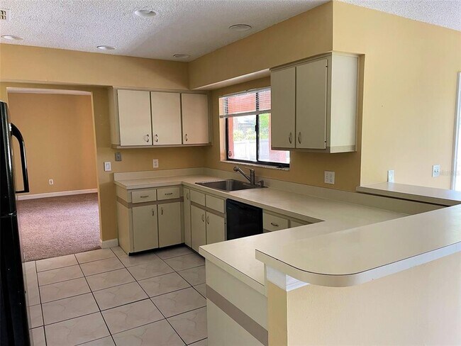 Building Photo - 4431 Real Ct