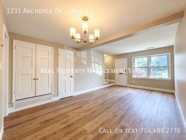 Building Photo - 1231 Archdale Dr