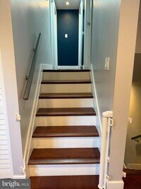 Building Photo - 5657 Mt Burnside Way