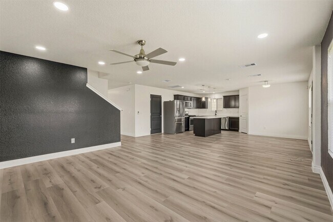 Building Photo - 6810 Cortenridge Ln