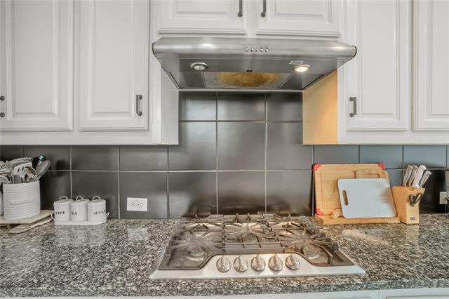 Building Photo - 4424 English Maple Dr