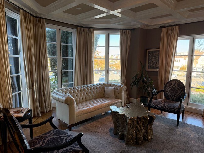 Building Photo - Elegant St. Francis Wood Residence - Available Furnished or Unfurnished