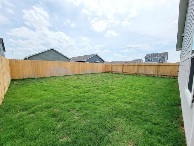 Building Photo - 1111 Cattail Ln