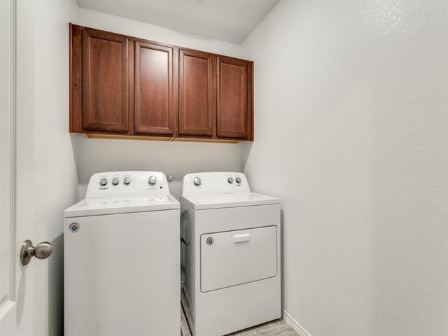 Building Photo - 3405 Cricket Dr