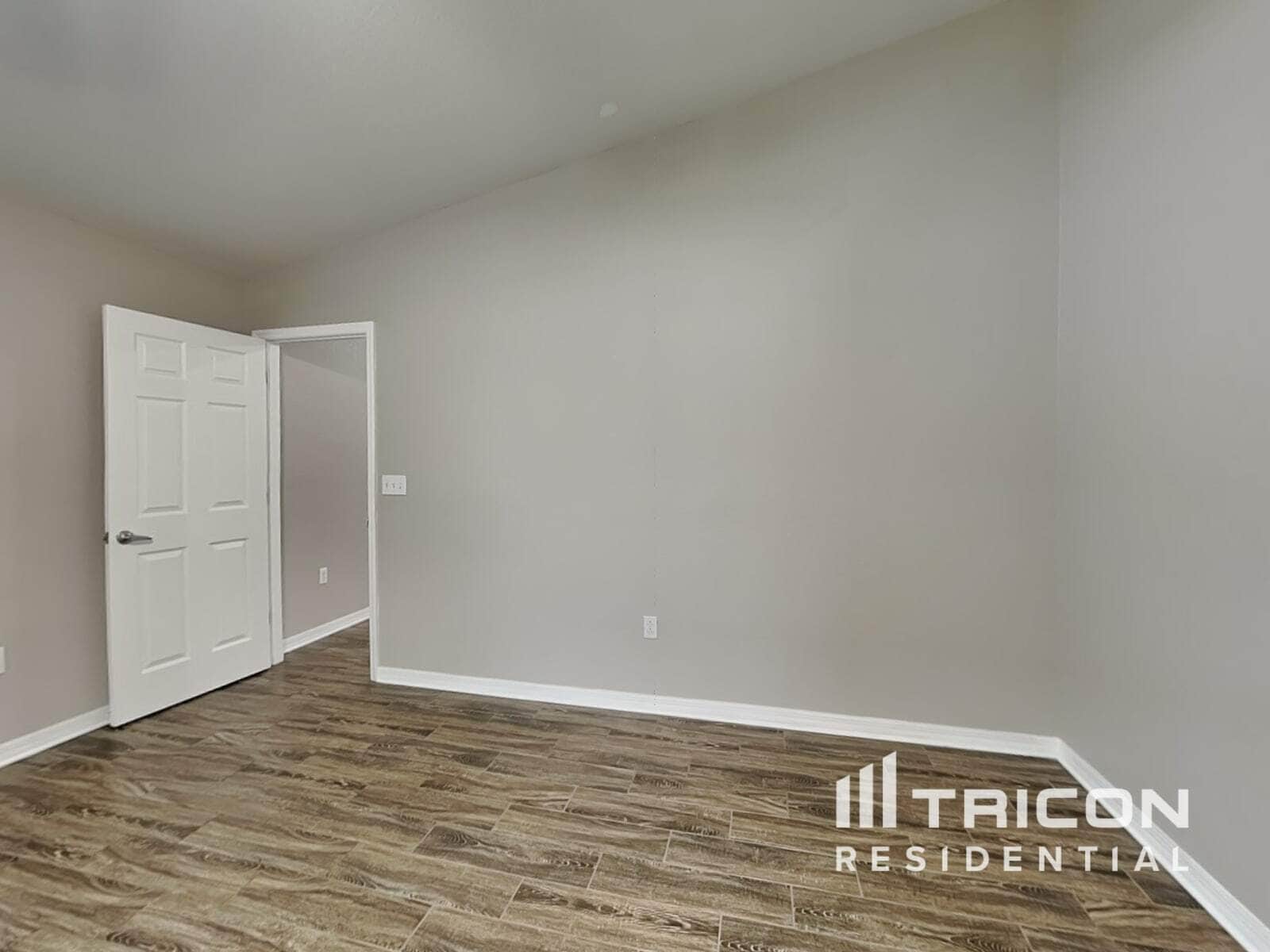 Building Photo - 2080 Chickadee St