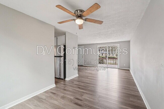 Building Photo - 3531 Tewksbury Dr SW
