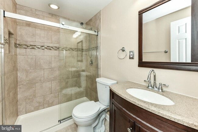 Building Photo - 12856 Mill Brook Ct