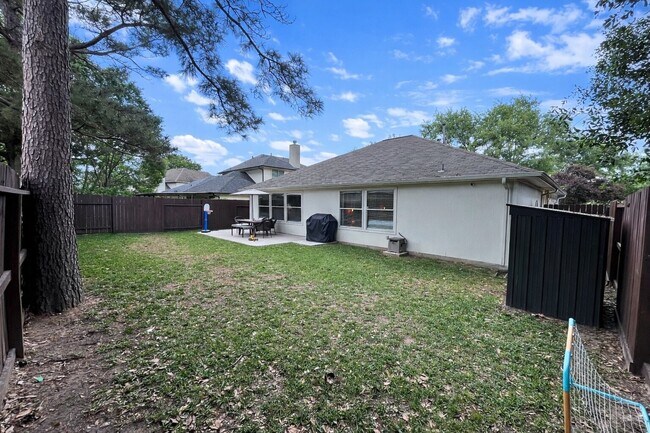 Building Photo - 21510 Forest Colony Dr