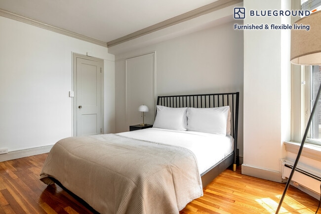 Building Photo - 1284 Beacon St