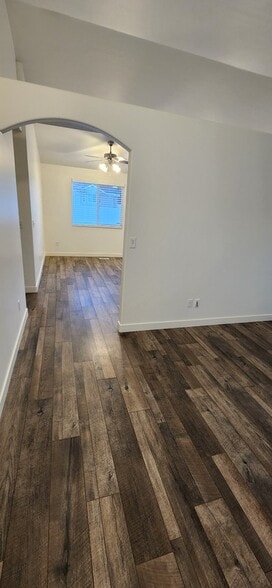 Building Photo - 5486 Venetia St