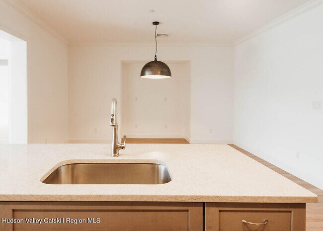 Building Photo - 43 Oakwood Ln