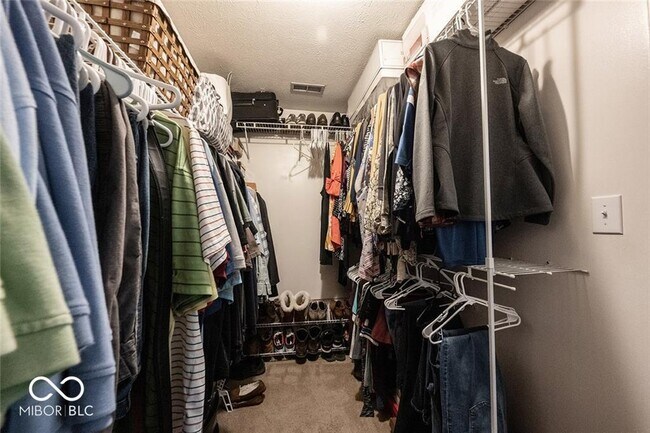 Building Photo - 9960 S Redmond Ct