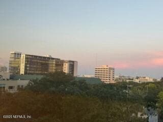 Building Photo - 1565 Le Baron Ave