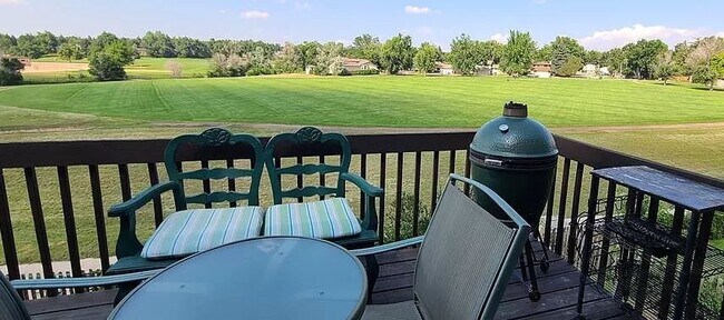 Back View - Summer - 4444 Valencia Cir