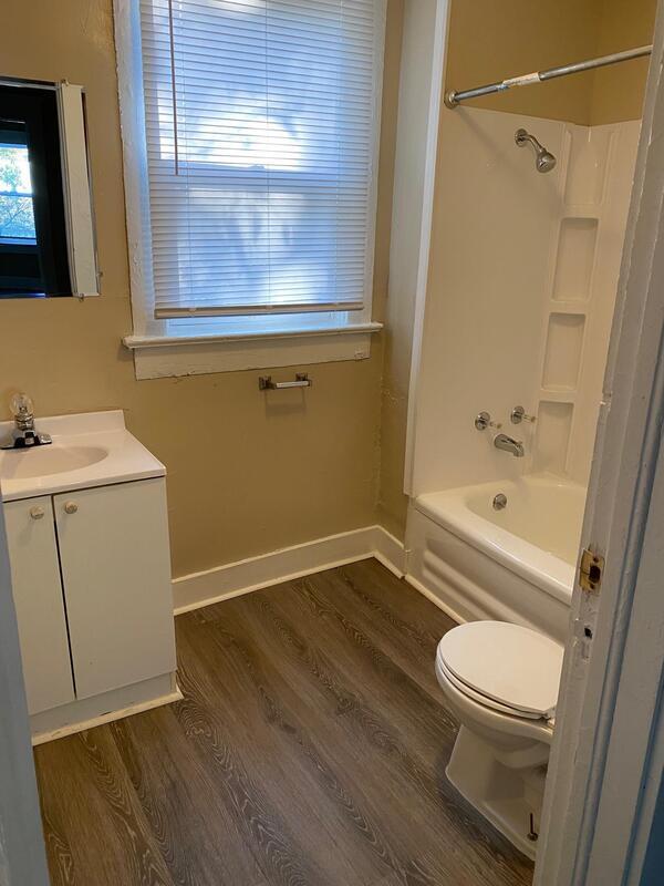 Building Photo - 2867 Indianapolis Ave