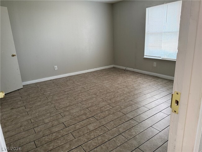 Building Photo - 3823 S Maryland Pkwy