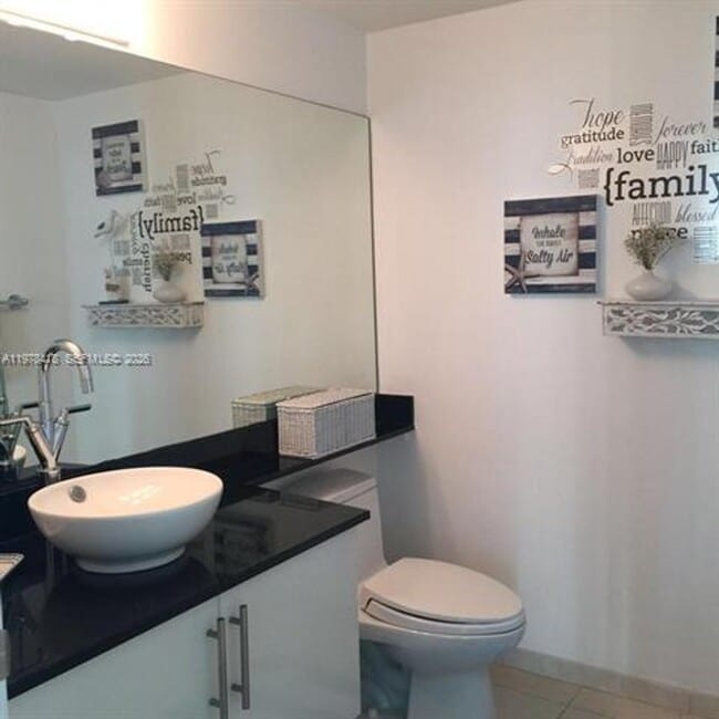 Building Photo - 31 SE 5th St