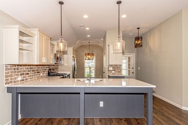 Building Photo - 9872 Bluestone Circle