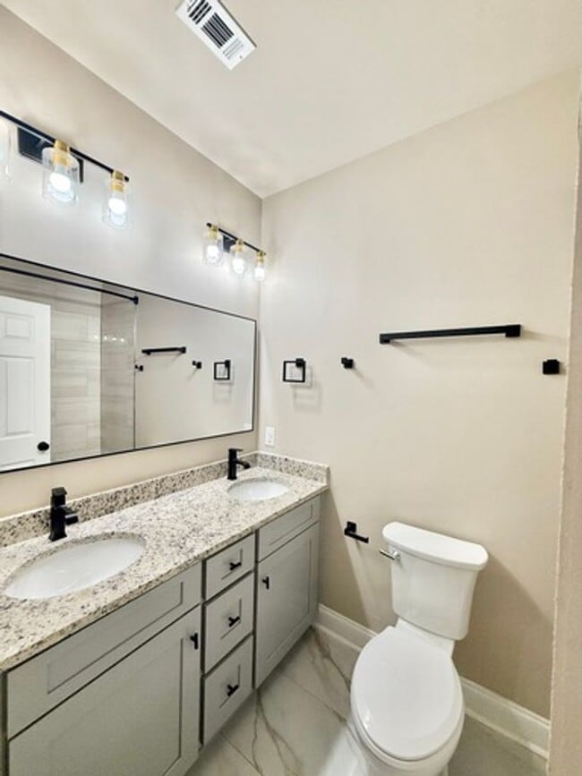 Building Photo - Home for Lease