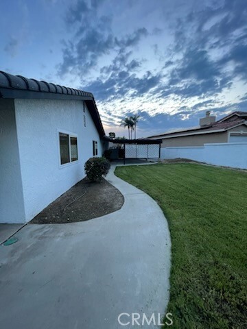 Building Photo - 30230 Swan Point Dr
