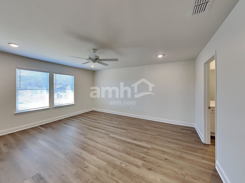 Building Photo - 3009 Ansley Place Rd