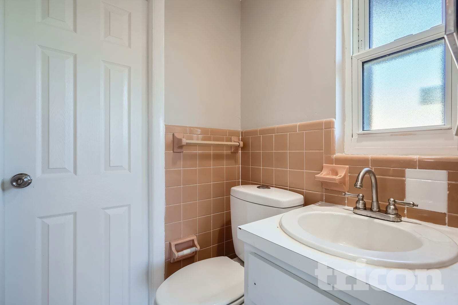 Building Photo - 2020 Magnolia Dr