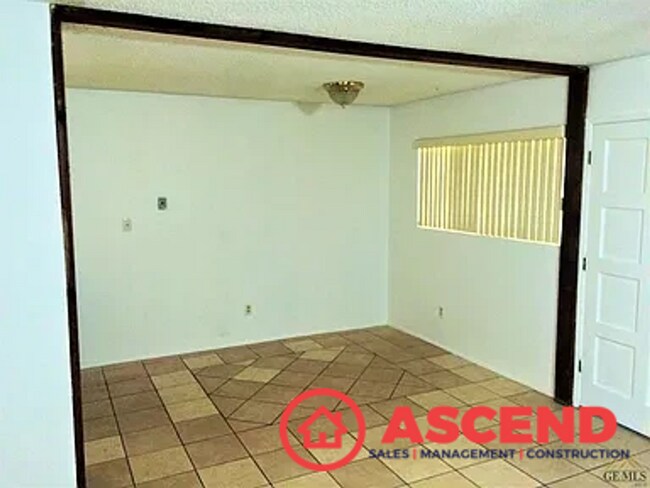 Building Photo - 3416 Parsley Ln