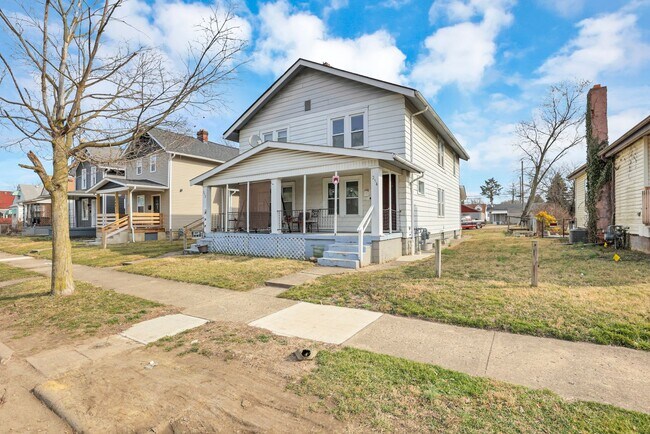 Building Photo - 252-254 S Wayne Ave