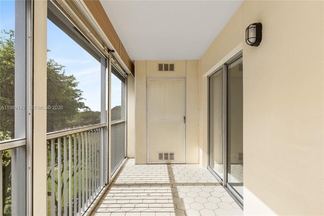 Building Photo - 13250 SW 4th Ct