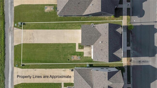 Building Photo - 6313 Town Ln