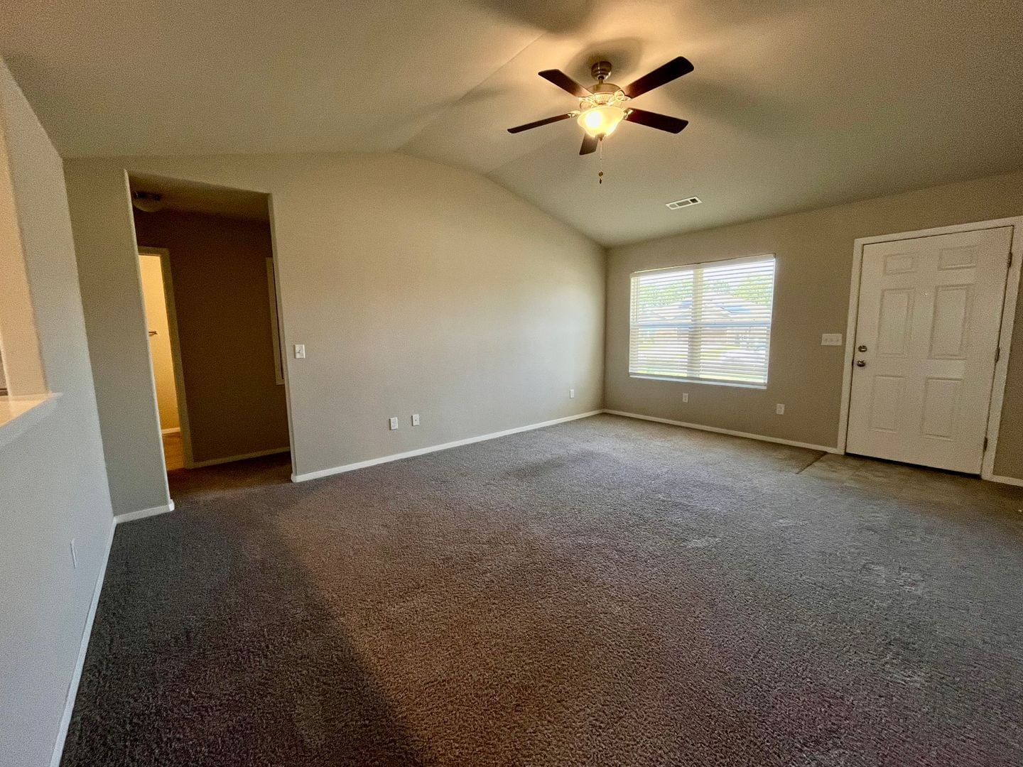 Building Photo - 1751 Forest Dr