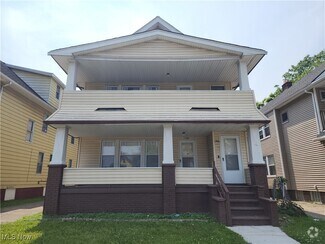 Building Photo - 1306 E 134th St