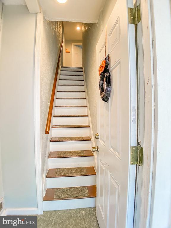 Building Photo - 227 N Main St