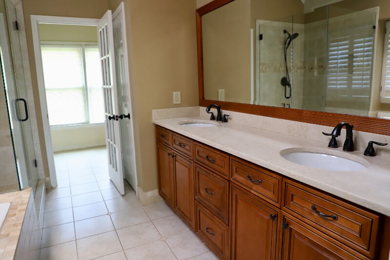 Building Photo - 11395 Vedrines Dr