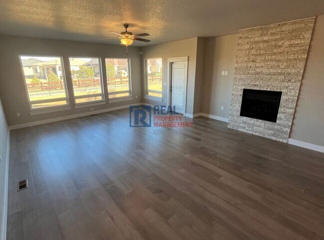 Building Photo - 1912 Tidewater Ln