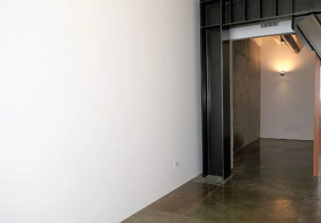 Building Photo - 10 Mint Plaza