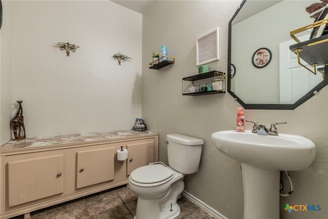 Building Photo - 8907 Misty Pine Dr