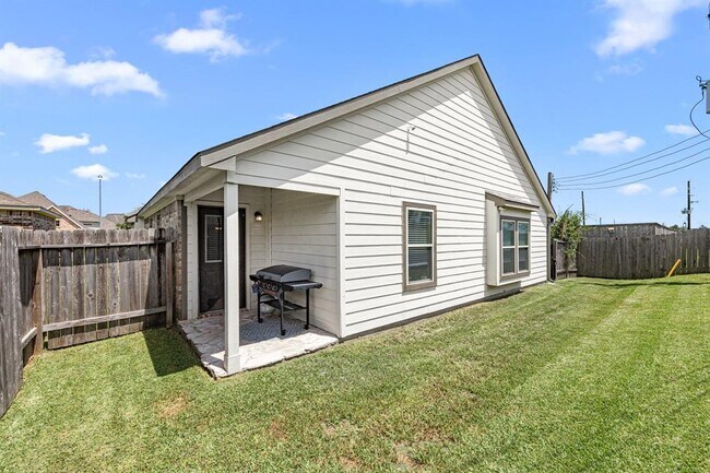 Building Photo - 15003 Moonlight Mist Dr
