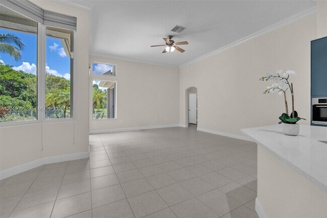 Building Photo - 16310 Paddock Ln
