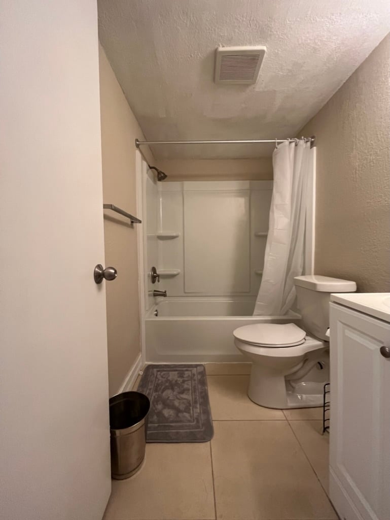 Building Photo - 5221 Bayshore Blvd