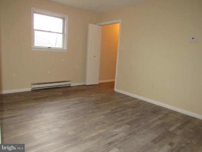 Building Photo - 221 Swinehart Rd