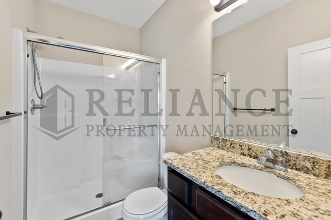 Building Photo - 4809 N Hillside Ct