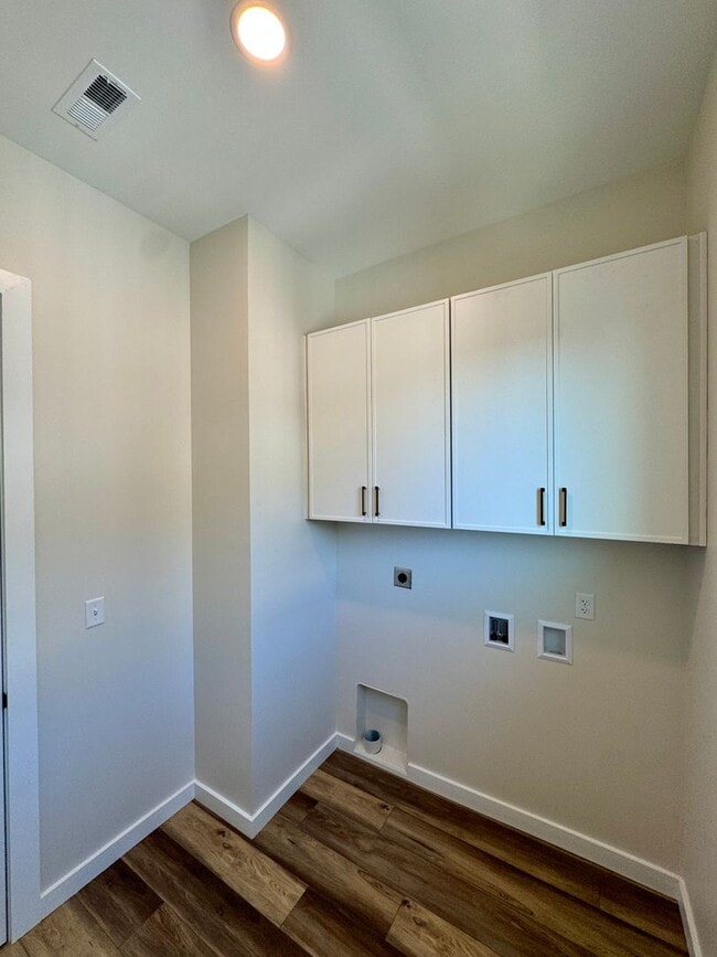 Building Photo - 1861 Zeta Way