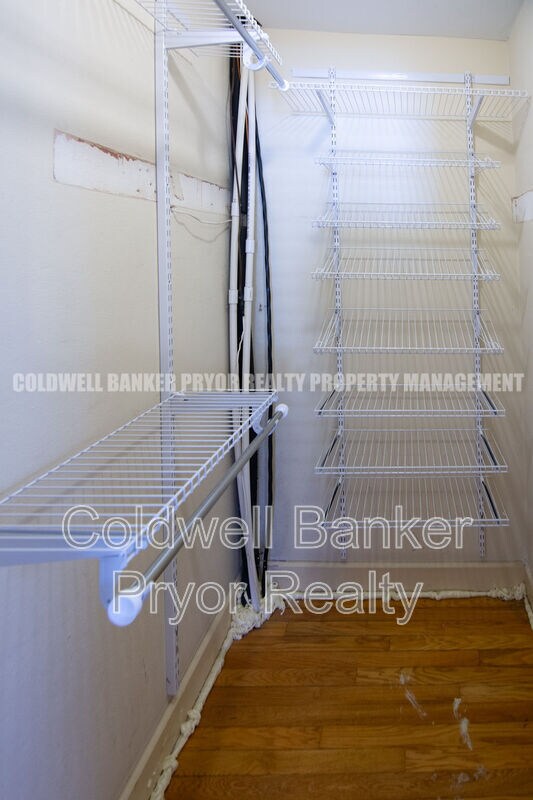 Building Photo - 128 S St Marks Ave