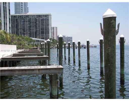 Building Photo - 2101 Brickell Ave