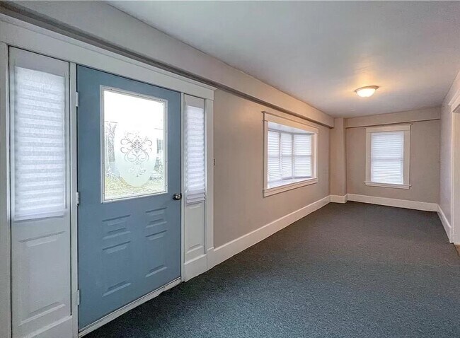 Building Photo - 316 E Florida Ave