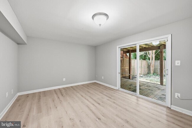 Building Photo - 14126 RED RIVER Dr