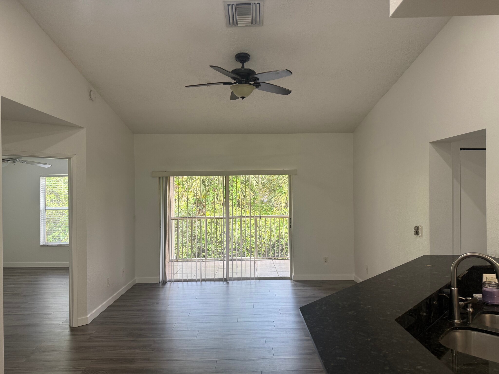 Building Photo - 8285 Ibis Club Dr