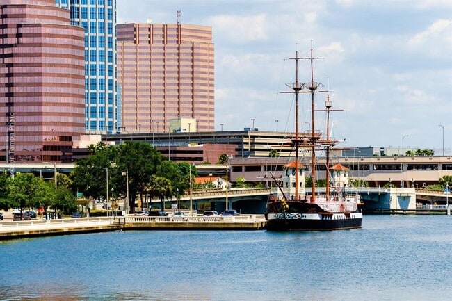 Building Photo - 345 Bayshore Blvd