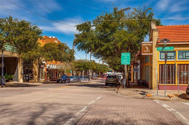 Building Photo - 112 E Oscar Dr